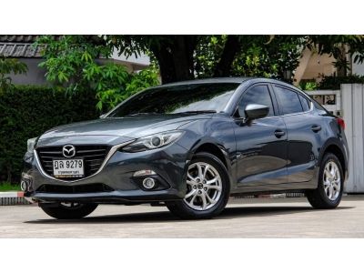 2016 MAZDA3 2.0S